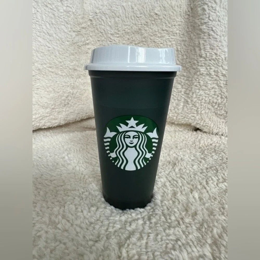 Starbucks gw18 032523